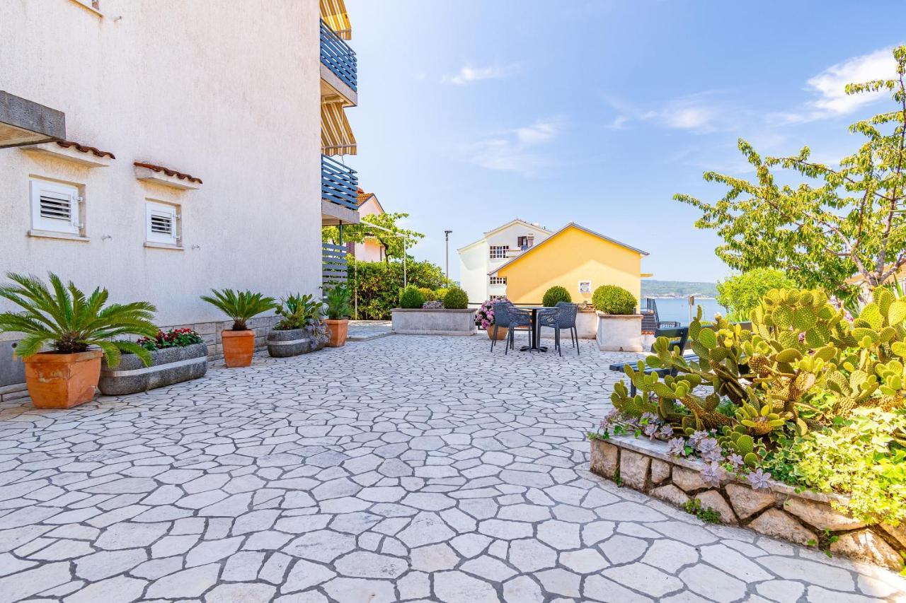 Apartments With A Parking Space Crikvenica - 5494 ภายนอก รูปภาพ